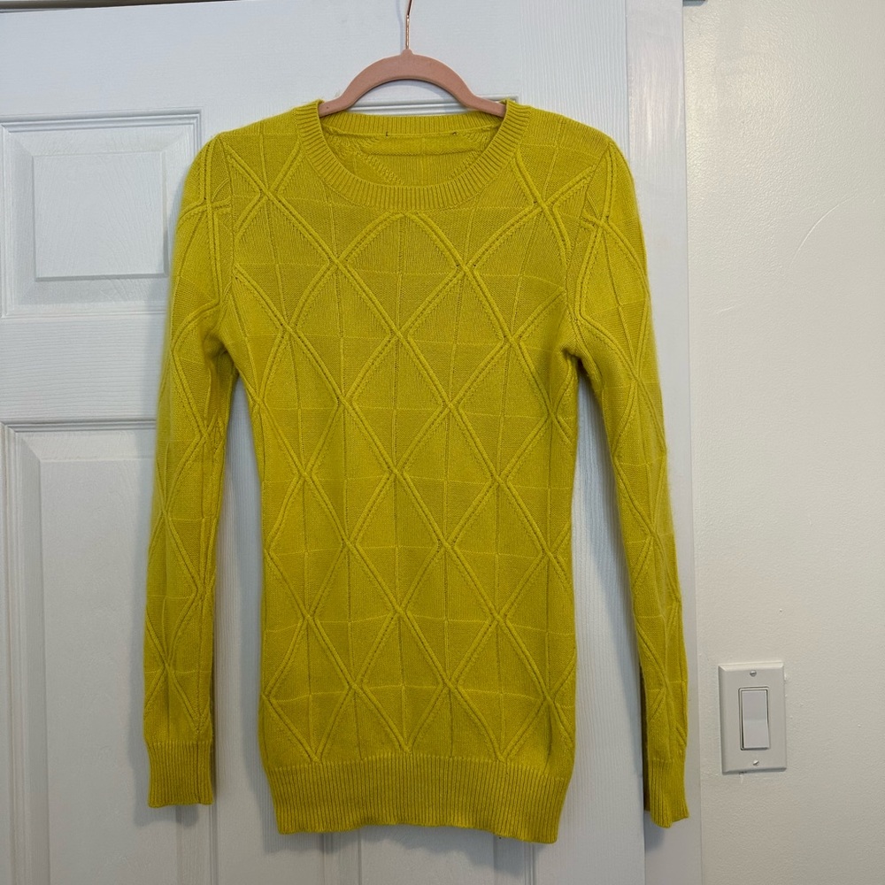 Loro Piana 100% cashmere knit